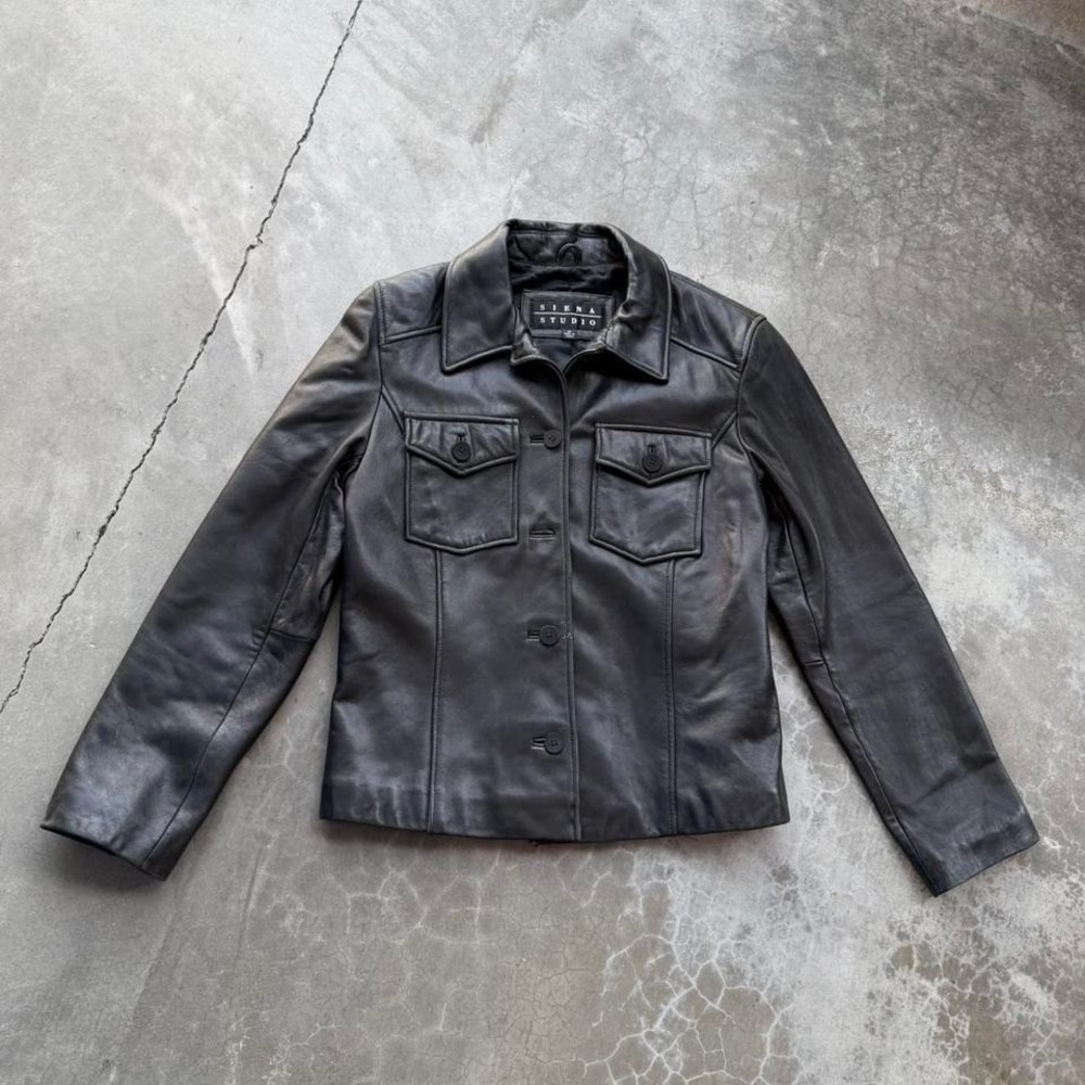 Vintage 90's Black leather cropped trucker 2 pocket jacket